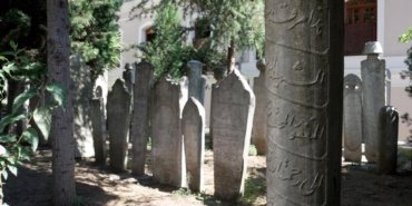 Mezar-taslari-kayit-altina-aliniyor-featured