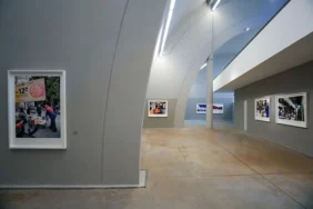 Zeki-Demirkubuz-Hayatta-ve-Fotografta-En-Iyi-Pozu-Yalnizlar-Verir-featured